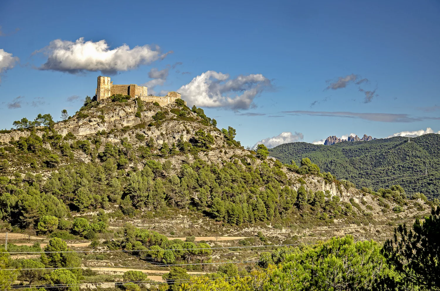 El castell de Claramunt ja apareix documentat l’any 978