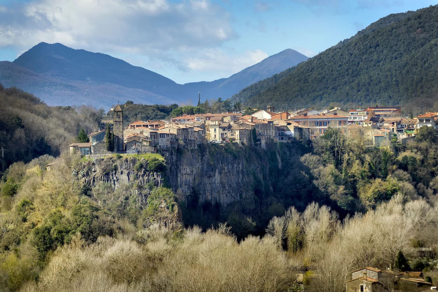 Castellfollit de la Roca és el punt d’arribada de l’etapa 6