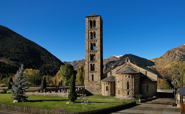 L'església de Sant Climent de Taüll és la més emblemàtica de la Vall de Boí