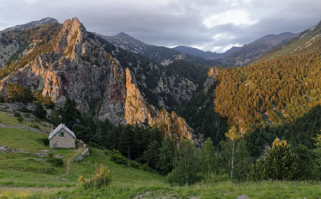 Refugi i paisatge del Tour del Canigó