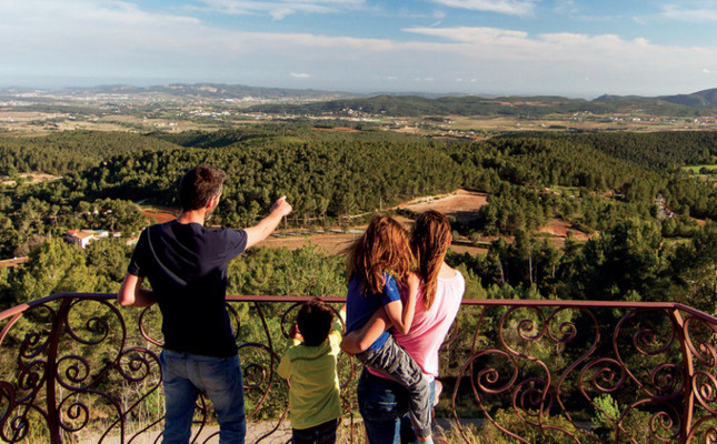 El balcó del Penedès, un dels miradors del Miravinya