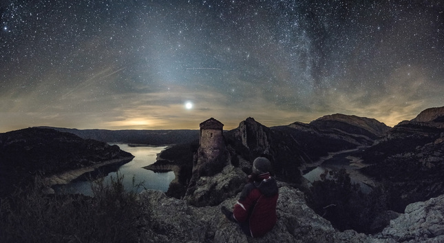 L'ermita de la Pertusa de nit