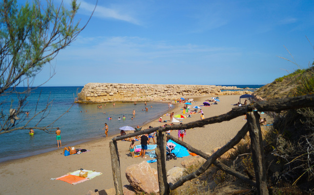 El moll queda dins el terme municipal de l’Escala