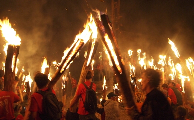 Fallers al voltant de la Falla Major de Llesp