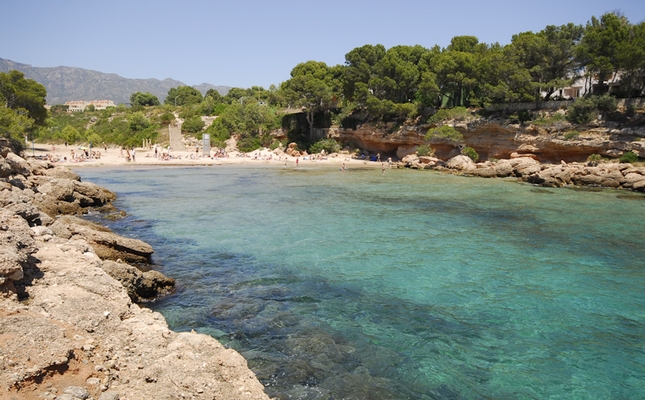 Cala Calafatí, una de les tres cales de la platja del Trèvol