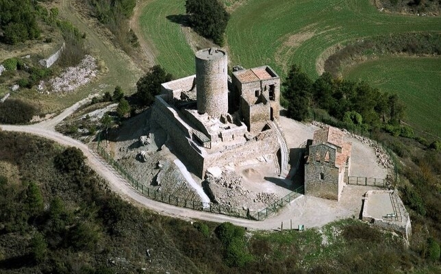 El castell de Boixadors, a Sant Pere Sallavinera