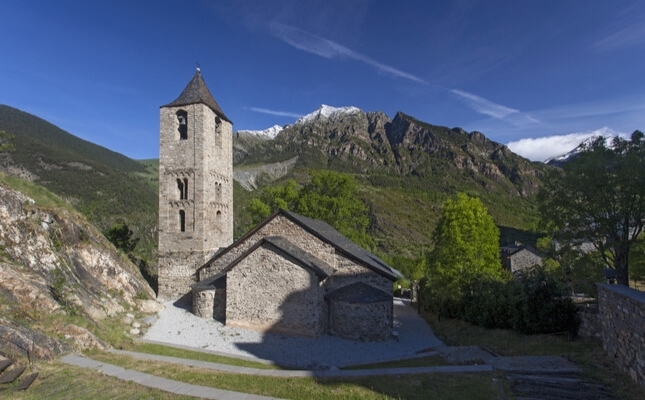 Sant Joan, església parroquial romànica del poble de Boí