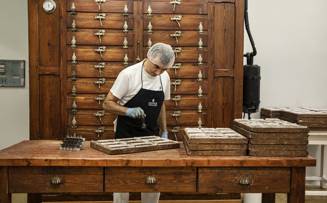 Fabricació de xocolates Jalonch