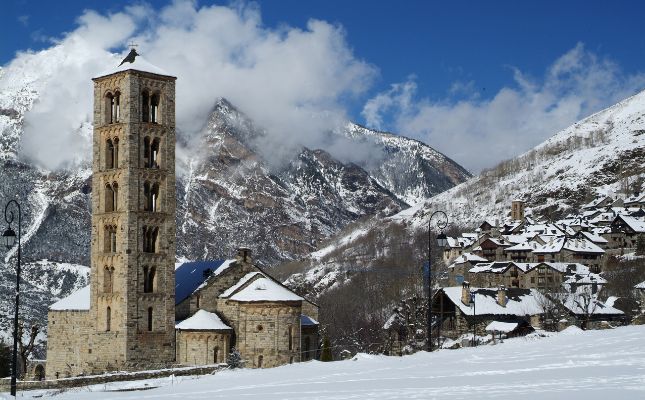 Sant Climent de Taüll, una de les atraccions culturals de la Vall de Boí