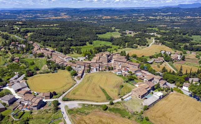 Imatge àeria del poble de Perafita