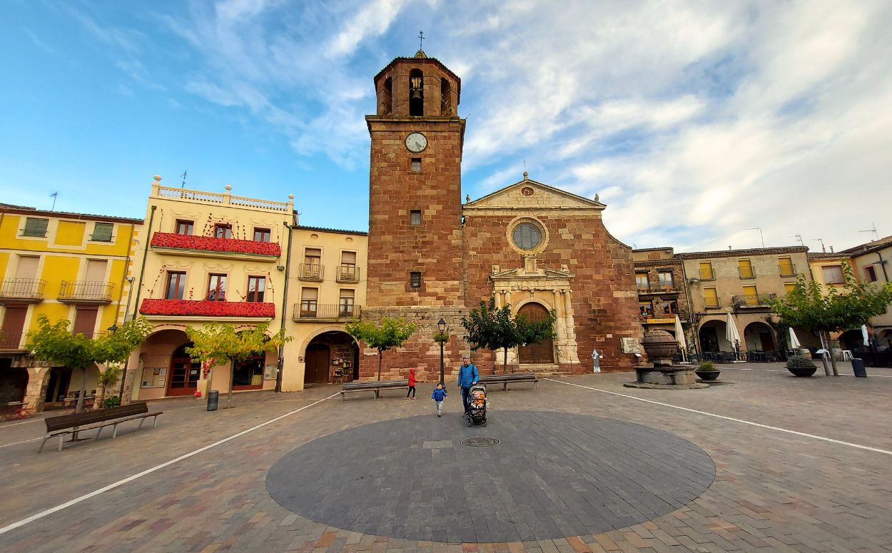 Prades es coneix com la Vila Vermella pel color de les seves cases