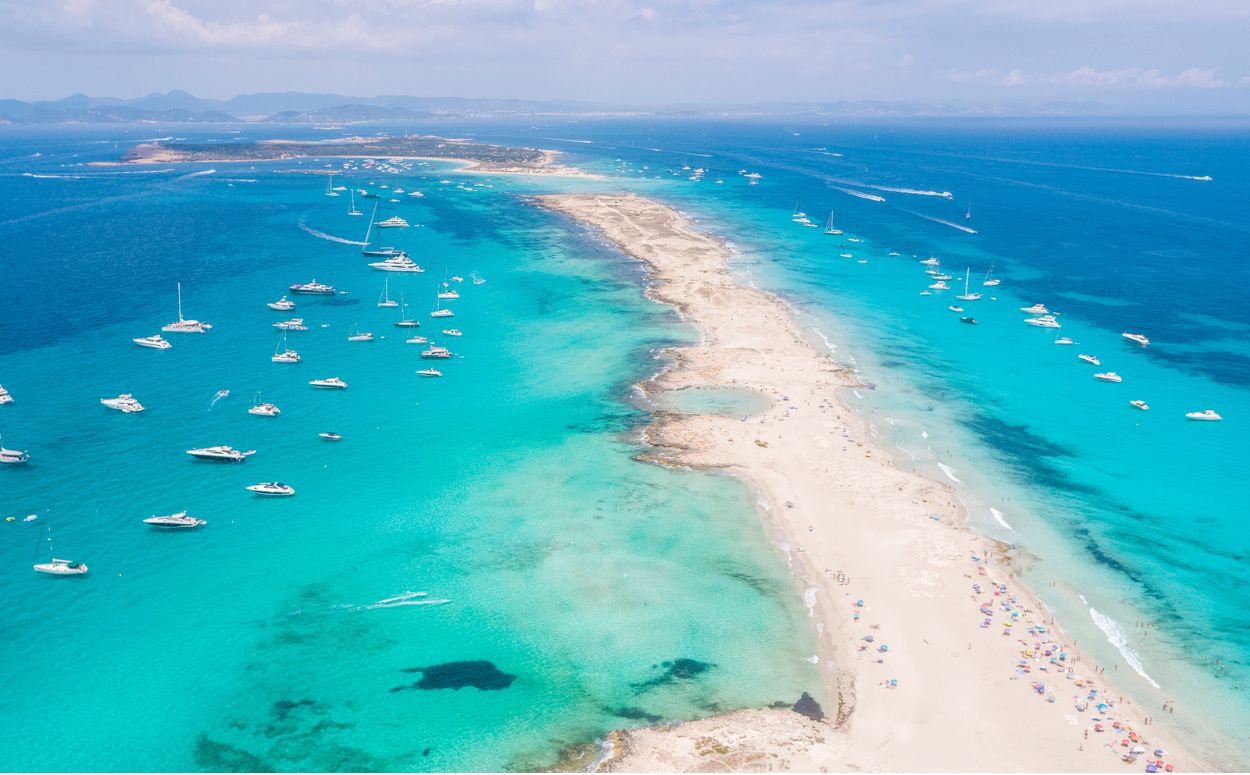 La paleta infinita de blaus de Formentera