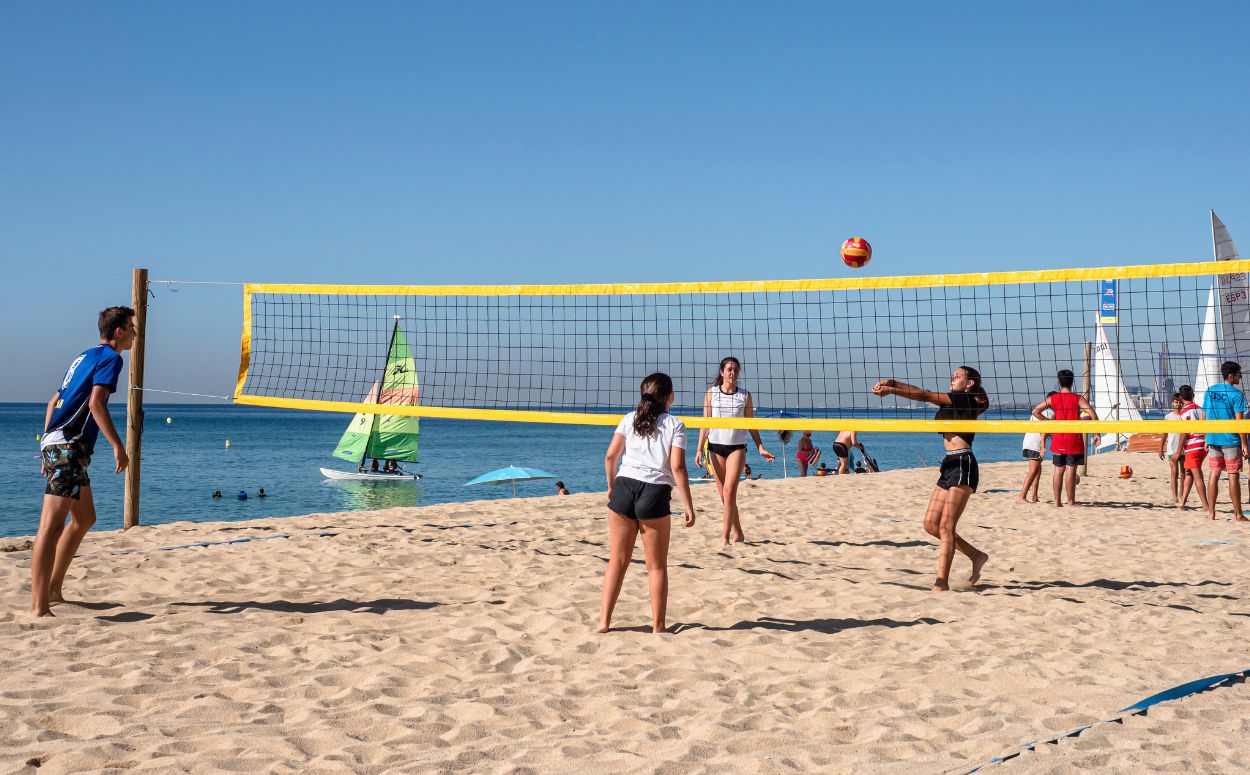 Voley a la platja de les Barques, Montgat