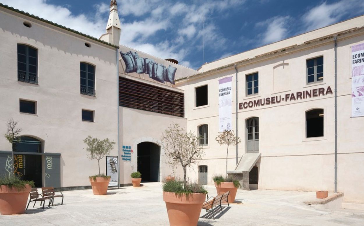 Edifici de l’Ecomuseu-farinera, adscrit al Museu de la Ciència i de la Tècnica de Catalunya