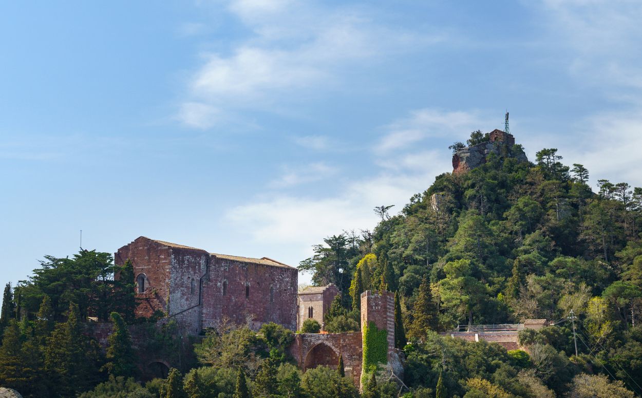 Conjunt del castell monestir de Sant Miquel d'Escornalbou de Riudecanyes