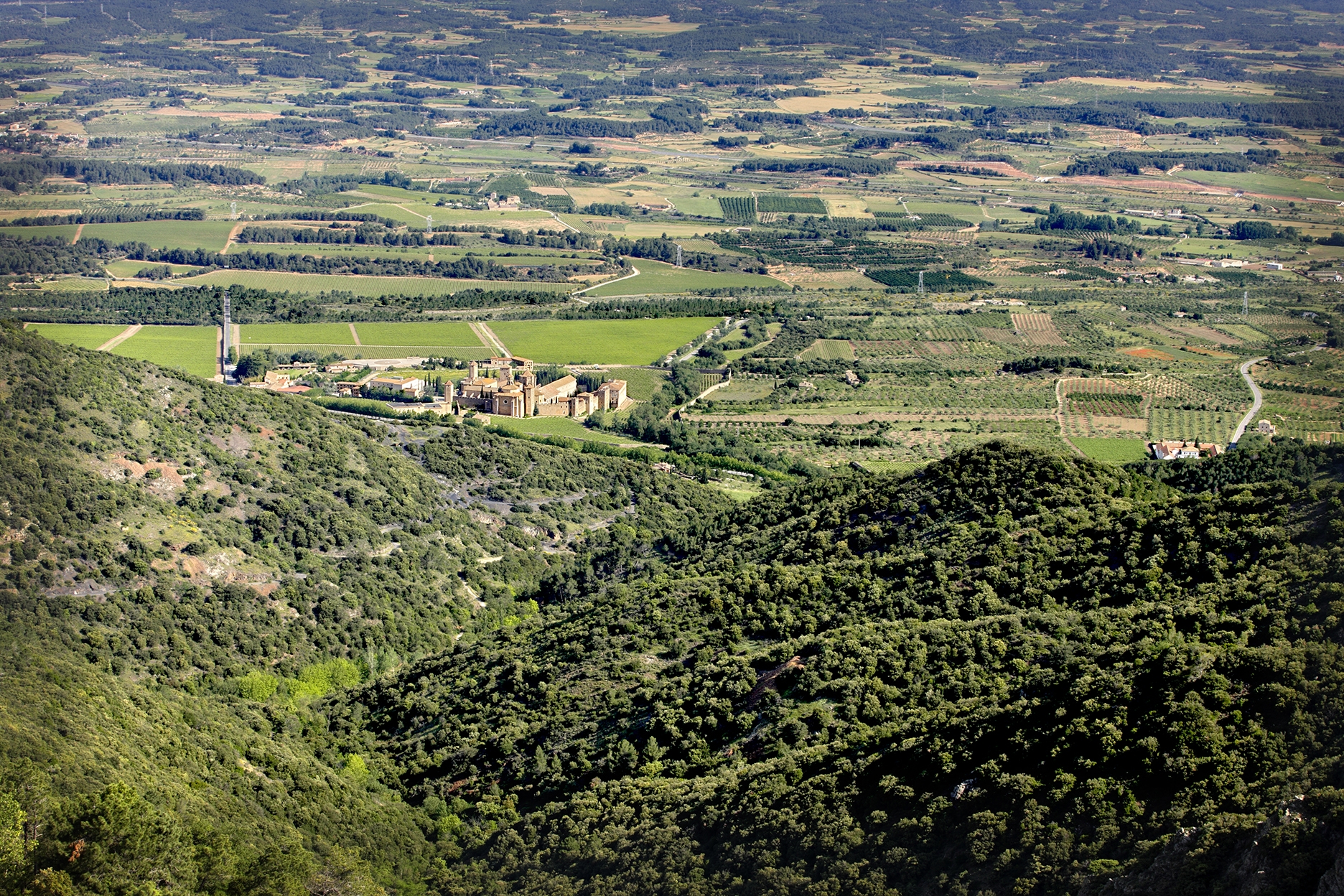 El mirador de la Pena és una excel·lent talaia des d’on albirar el monestir de Poblet.