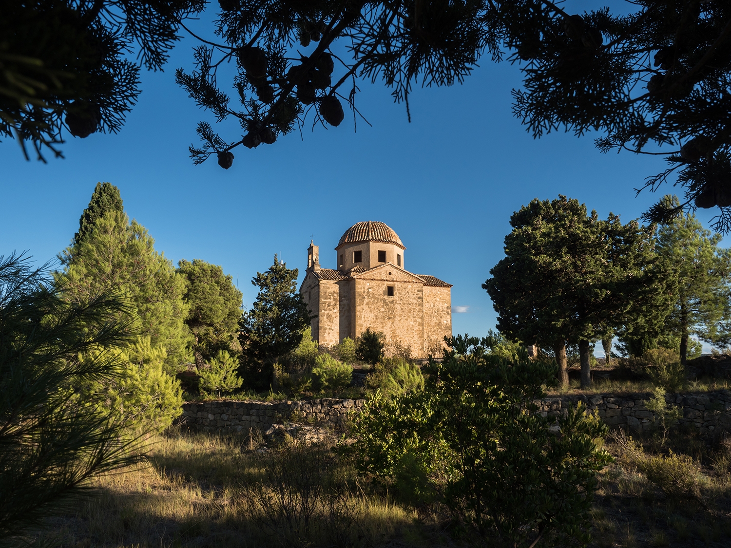 Una vista de l’església del Sant Sepulcre, al Calvari de Batea