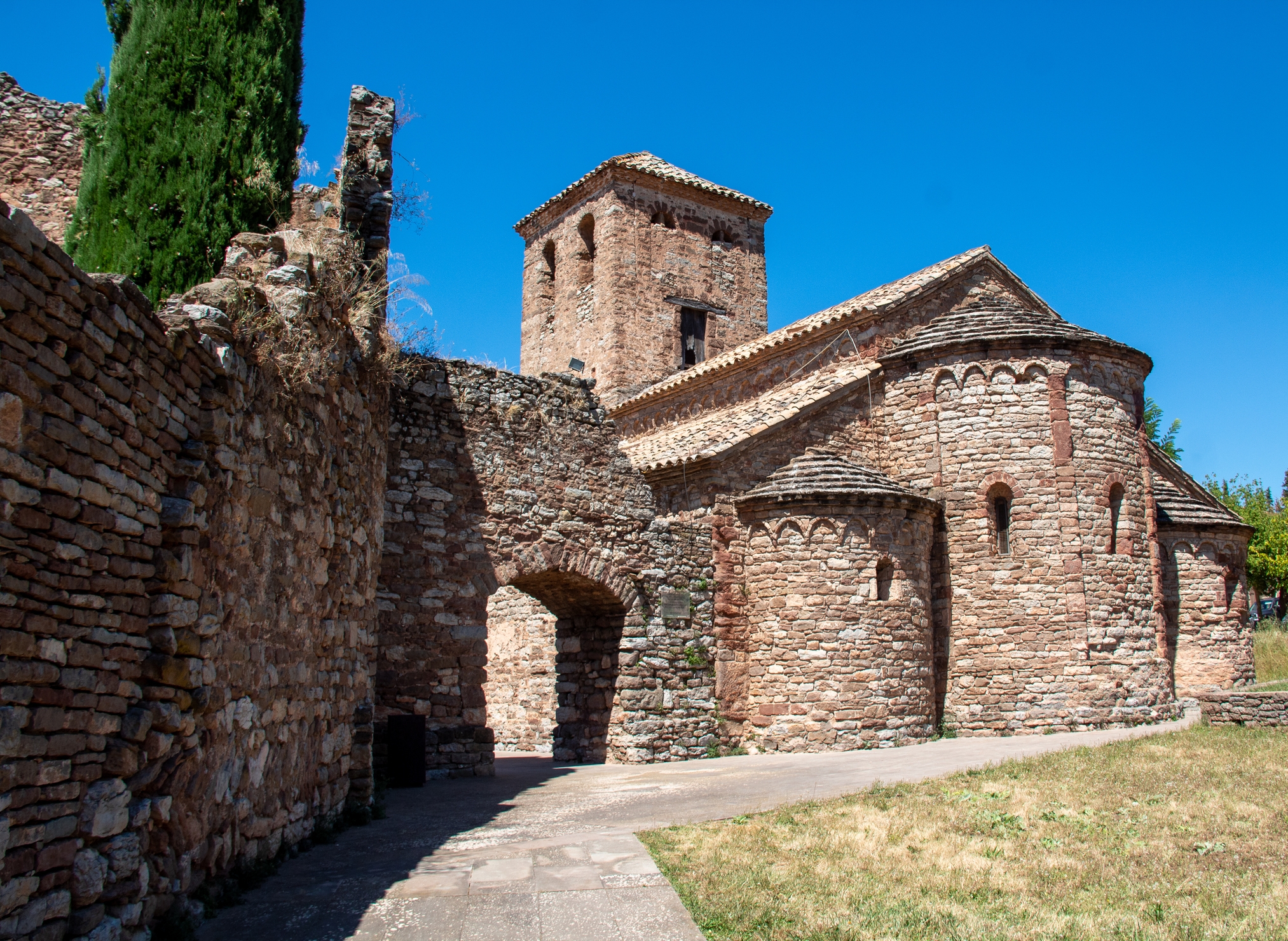 Església de pedra a Castellnou