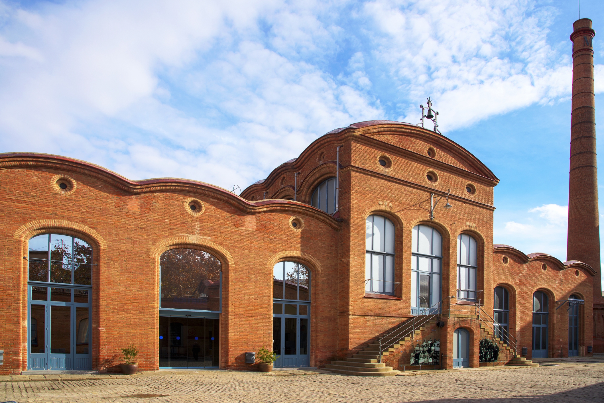 Edifici del Museu Nacional de la Ciència i de la Tècnica de Catalunya a Terrassa