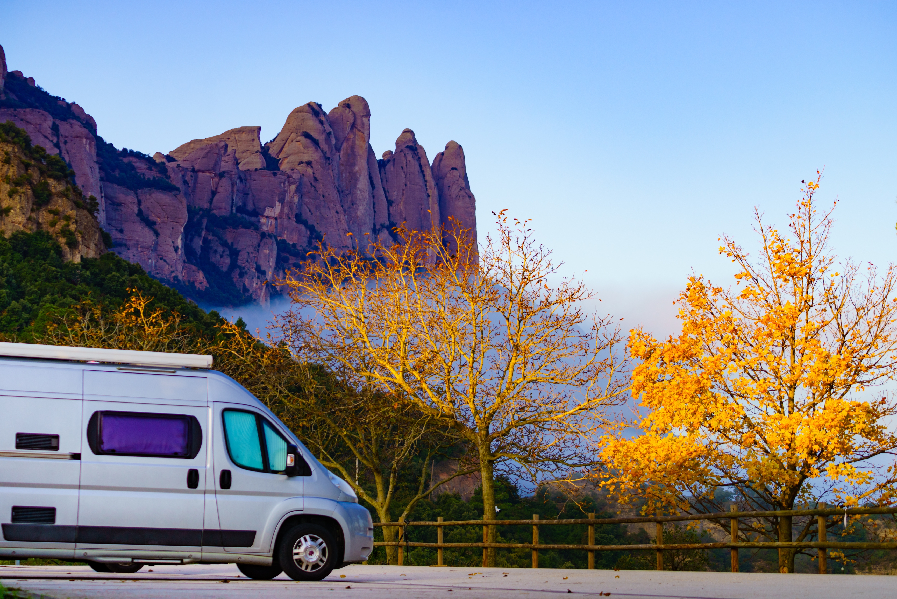 Caravana en la serralada de Montserrat