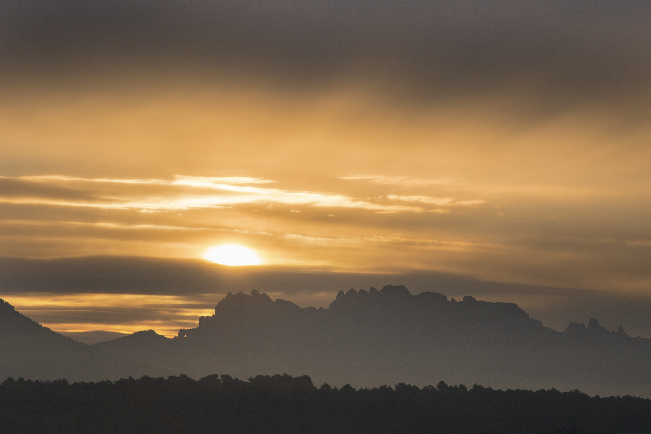 Montserrat, el teló de fons del Bages