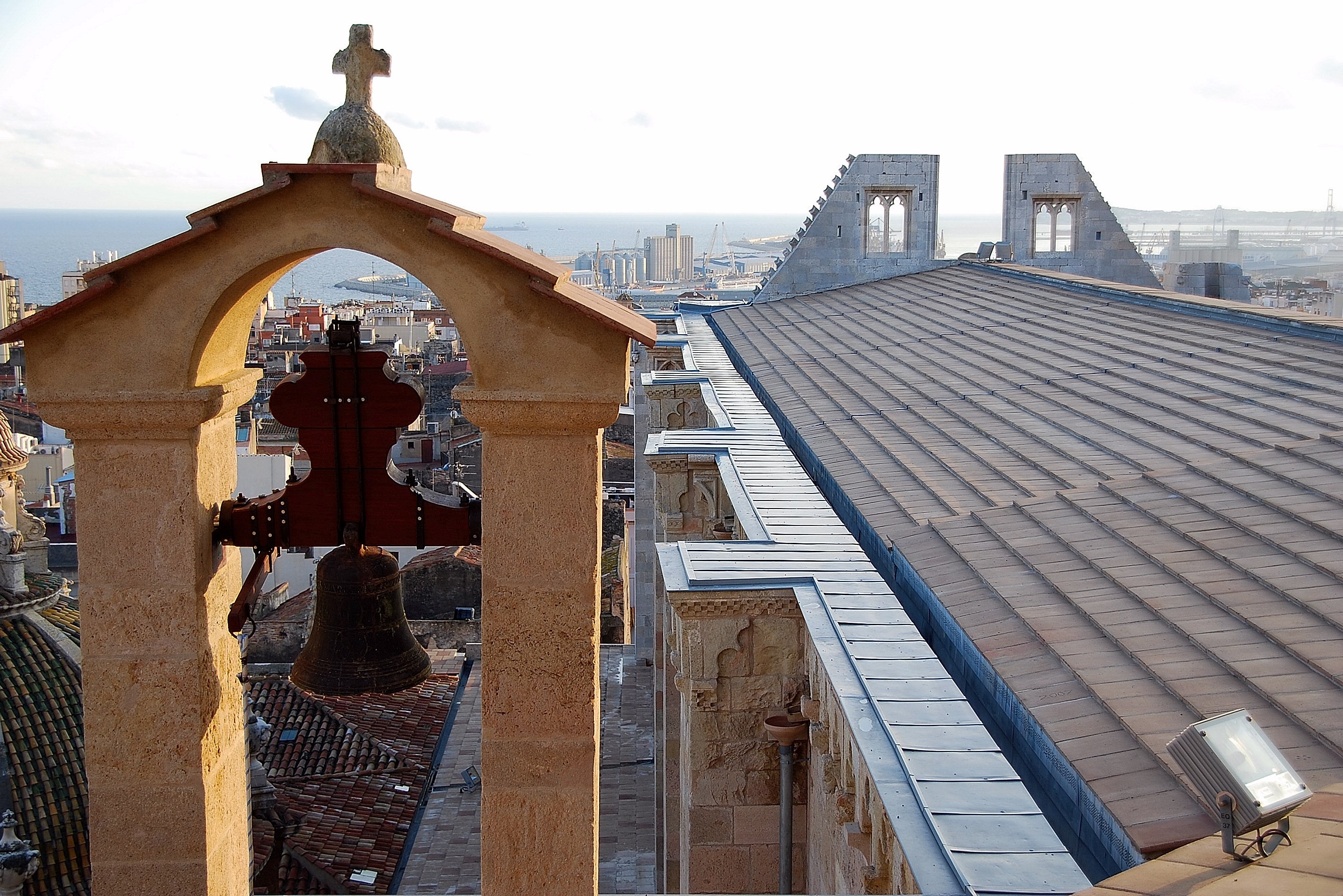 El mirador del campanar de la catedral de Santa Tecla és el punt més elevat de Tarragona