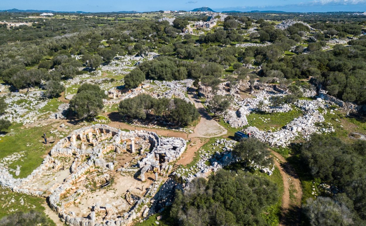 Poblat talaiòtic Torre d'en Galmés al municipi menorquí d'Alaior