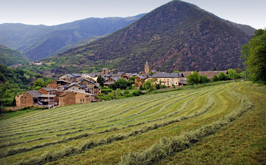 Altron i Saurí són dos dels nuclis de la vall d’Àssua que han inspirat escriptors i artistes.