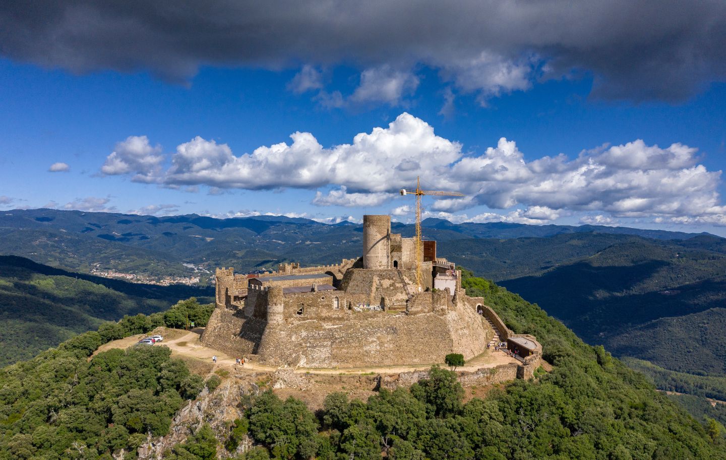 El castell de Montsoriu a vista d’ocell