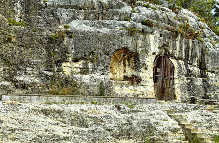 L'ermita de Sant Pau i el bosc de la riera de Llitrà són punts de la ruta que val la pena visitar.