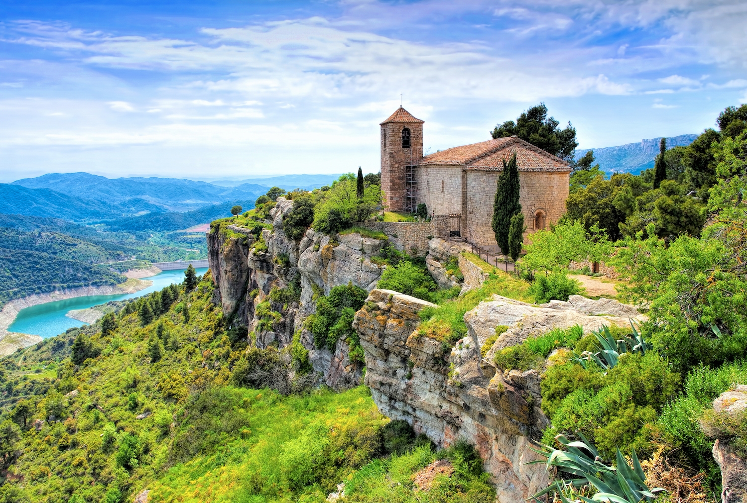 Visita per la història i el paisatge del poble de Siurana, una de les propostes de Còdol Educació