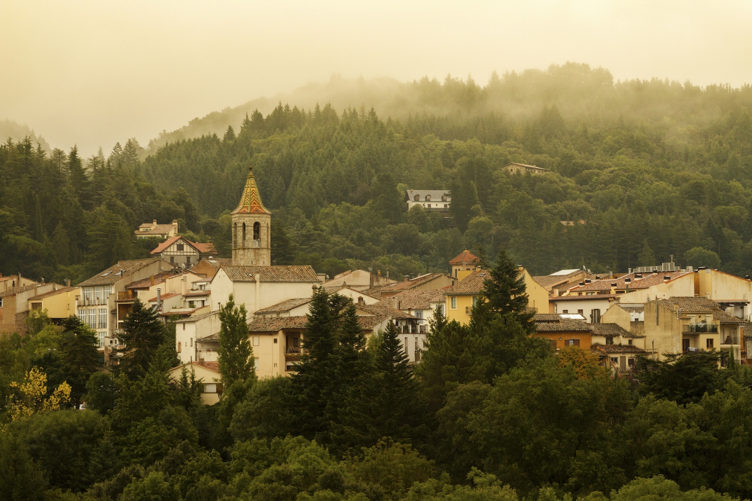 Viladrau té un aspecte bucòlic i misteriós durant la tardor