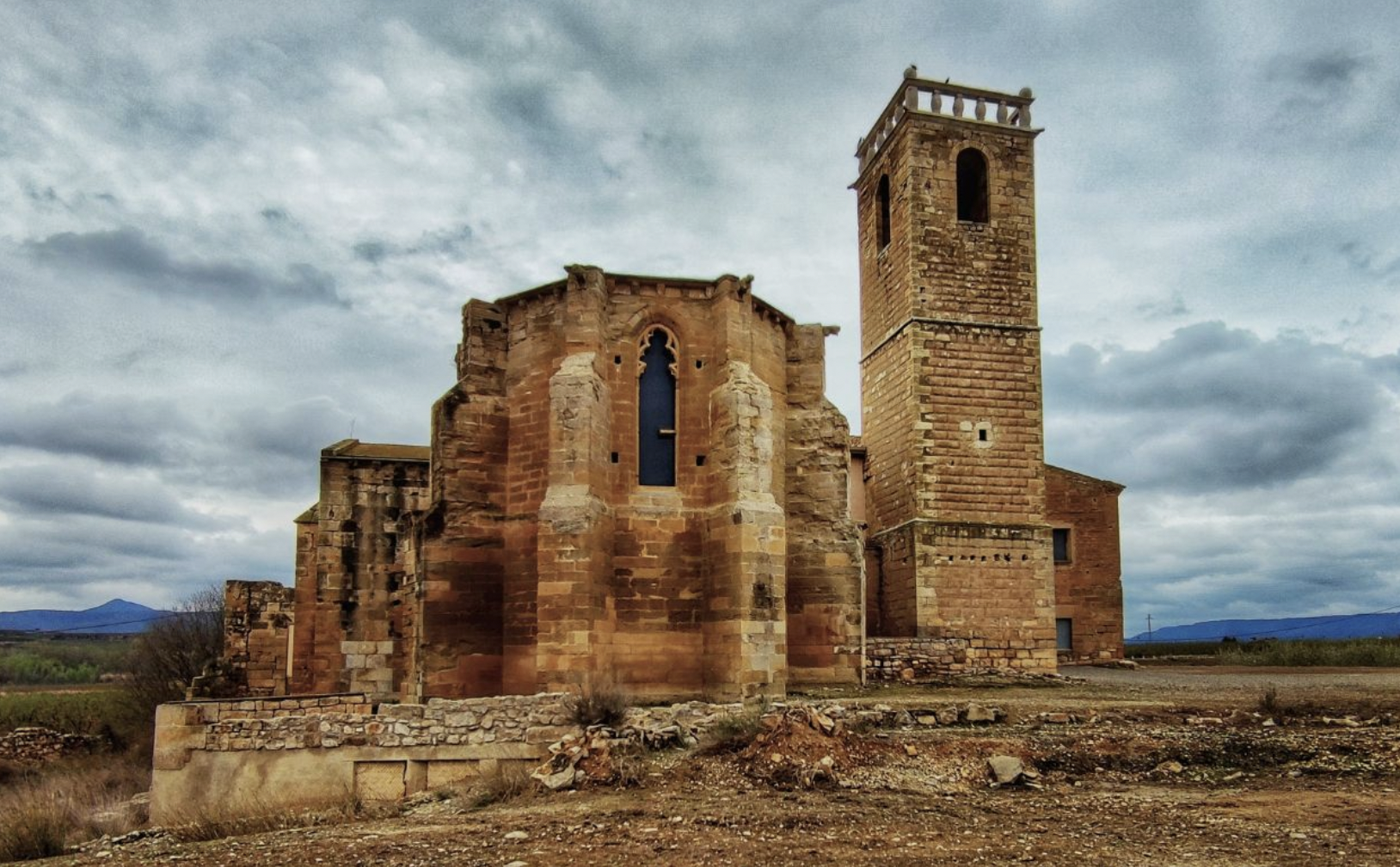 Antic monestir de Santa Maria d'Aviganya