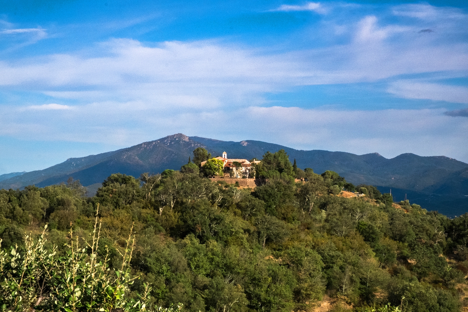 Ceret ens regala paisatges rurals magnífics