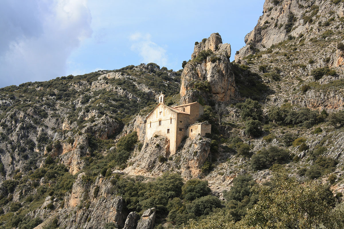 Del poble d'Àger a l’ermita de la Mare de Déu de Pedra.