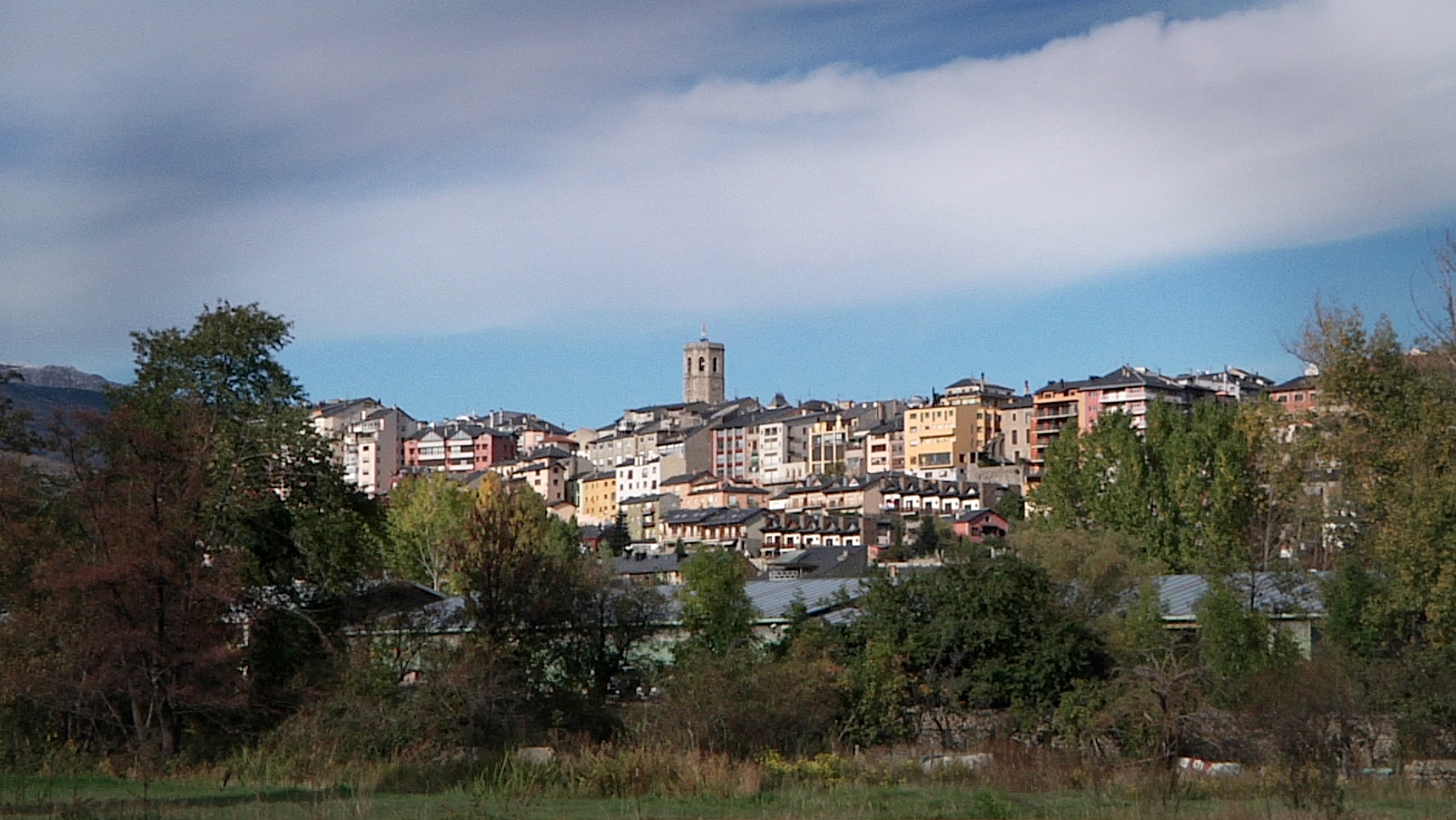 Alfons II d’Aragó va fundar Puigcerdà l’any 1178, construïda sobre una muntanya anomenada Cerdà.