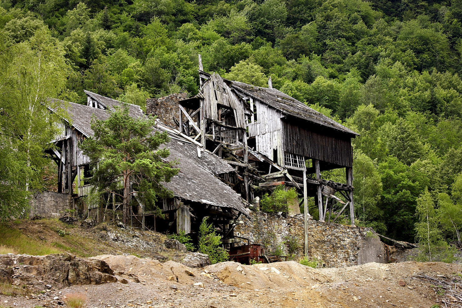 La vall d'Aran es va convertir en un centre miner durant el final del segle XIX i la primera meitat del segle XX